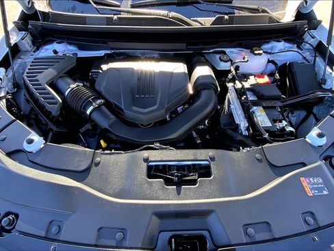 New 2026 Chevrolet Traverse RS w/ LPO, Floor Liner Package image 10