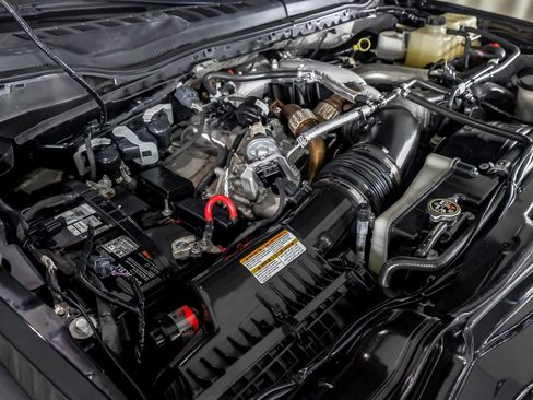 Used 2021 Ford F250 Platinum w/ FX4 Off-Road Package image 52