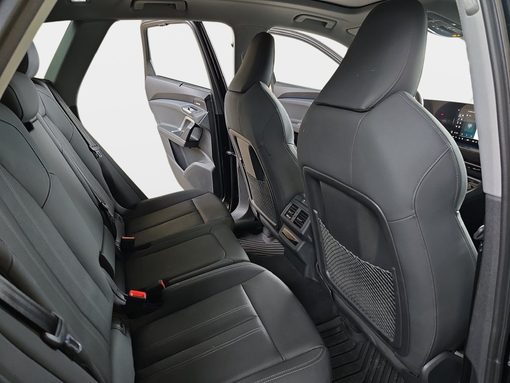 Used 2025 Audi Q5 Premium w/ Premium Plus AWD/4WD image 13