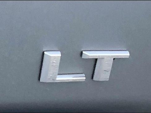 Used 2021 Chevrolet Silverado 1500 LT image 10