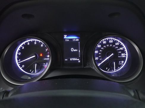 Used 2021 Toyota Camry SE image 14