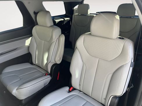 Certified 2024 Hyundai Palisade SEL image 13