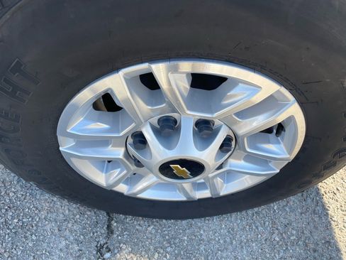 Used 2023 Chevrolet Silverado 2500 LT w/ Convenience Package image 19