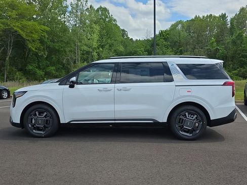 New 2026 Kia Carnival SX FWD image 2