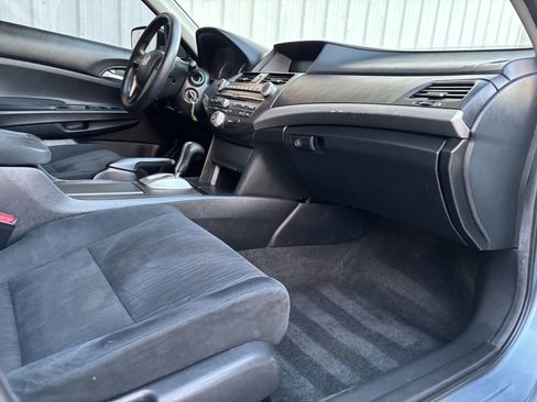 Used 2011 Honda Accord LX image 8