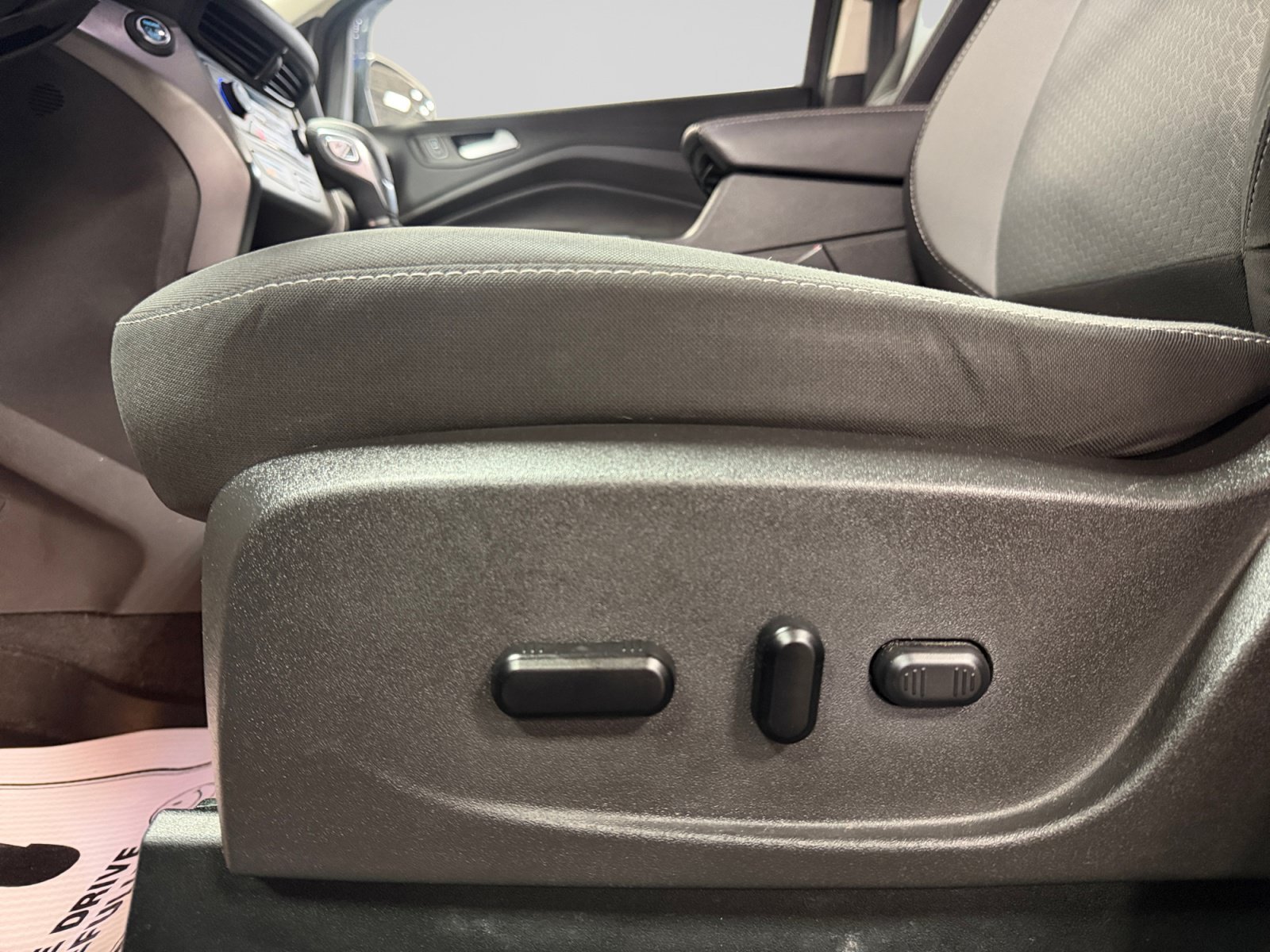 Used 2019 Ford Escape SE AWD/4WD image 34