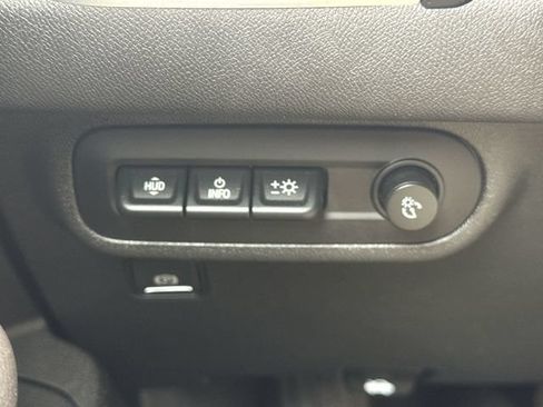 Used 2023 GMC Terrain SLT w/ Infotainment Package II AWD/4WD image 18