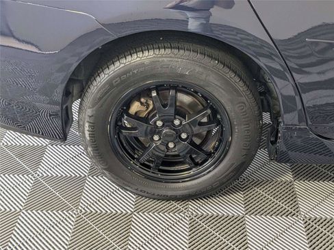 Used 2013 Toyota Prius Two FWD image 9
