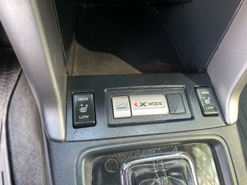 Used 2015 Subaru Forester 2.5i Touring w/ Eyesight & Navigation System AWD/4WD image 19