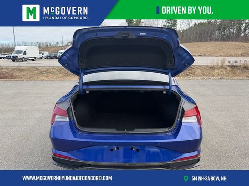 Used 2023 Hyundai Elantra Limited w/ Cargo Package image 24