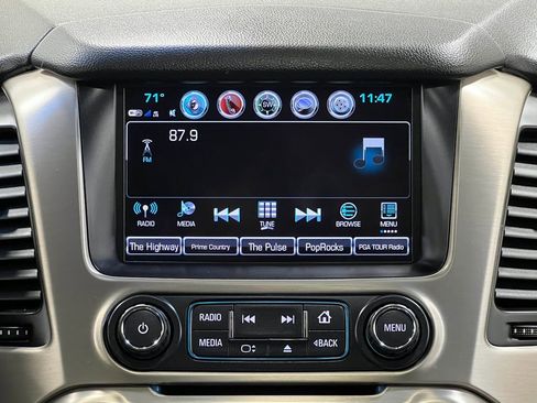 Used 2017 GMC Yukon XL Denali w/ Open Road Package image 25