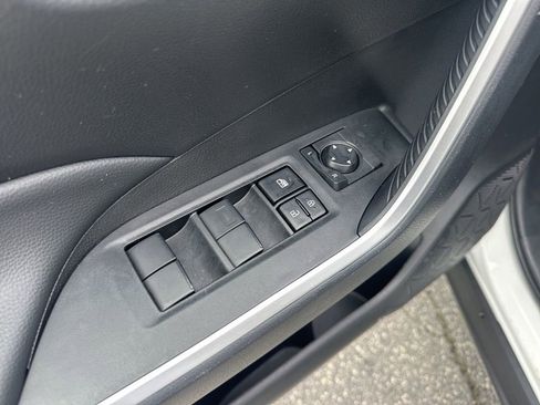 Used 2024 Toyota RAV4 LE image 23
