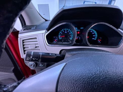 Used 2012 Chevrolet Traverse LTZ image 18