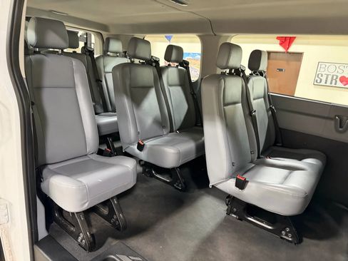 Used 2017 Ford Transit 150 XL image 29