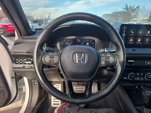 Used 2023 Honda Accord Sport image 13