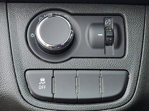 Used 2018 Chevrolet Spark LS FWD image 7
