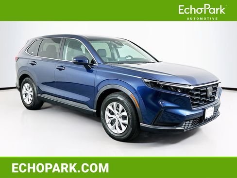 Used 2025 Honda CR-V LX image 1