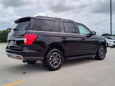 Used 2024 Ford Expedition XLT RWD image 10