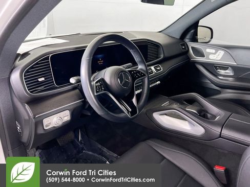 Used 2024 Mercedes-Benz GLE 350 4MATIC image 3