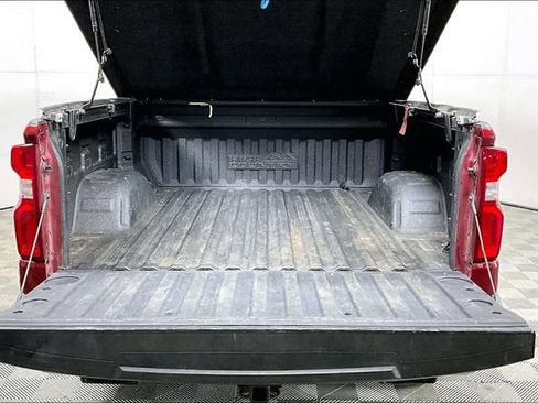 Used 2020 Chevrolet Silverado 1500 High Country image 36