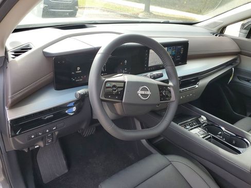 New 2025 Nissan Murano Platinum image 15