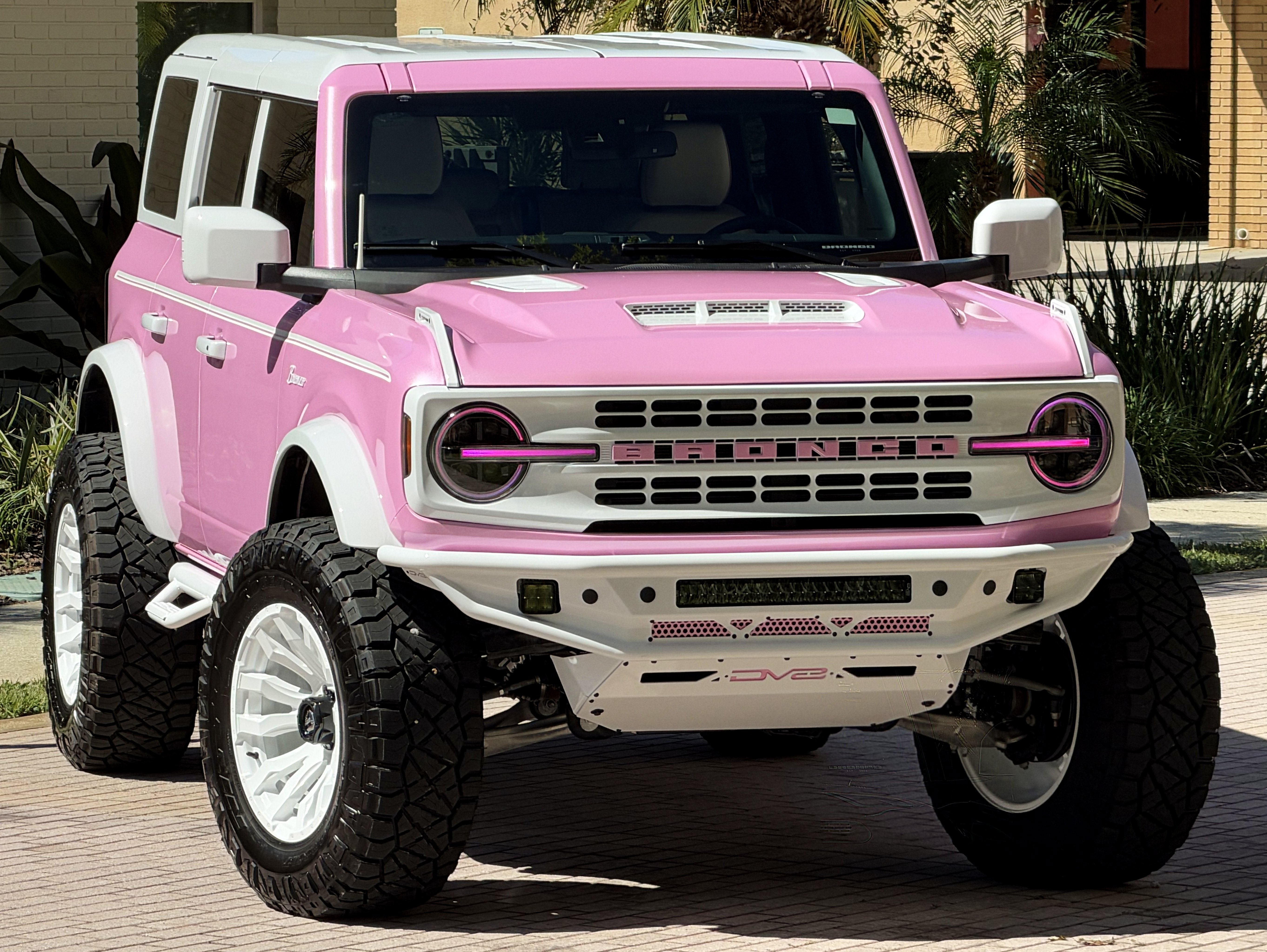 Used 2026 Ford Bronco Outer Banks AWD/4WD image 2
