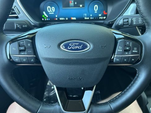 Used 2025 Ford Escape Platinum AWD/4WD image 22