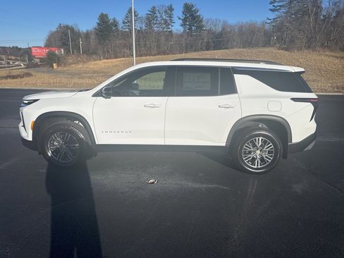 New 2026 Chevrolet Traverse LT w/ Driver Confidence Package image 6