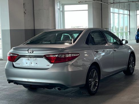 Used 2016 Toyota Camry SE FWD image 11