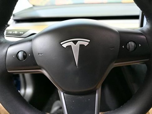 Used 2023 Tesla Model 3 Standard Range RWD image 36