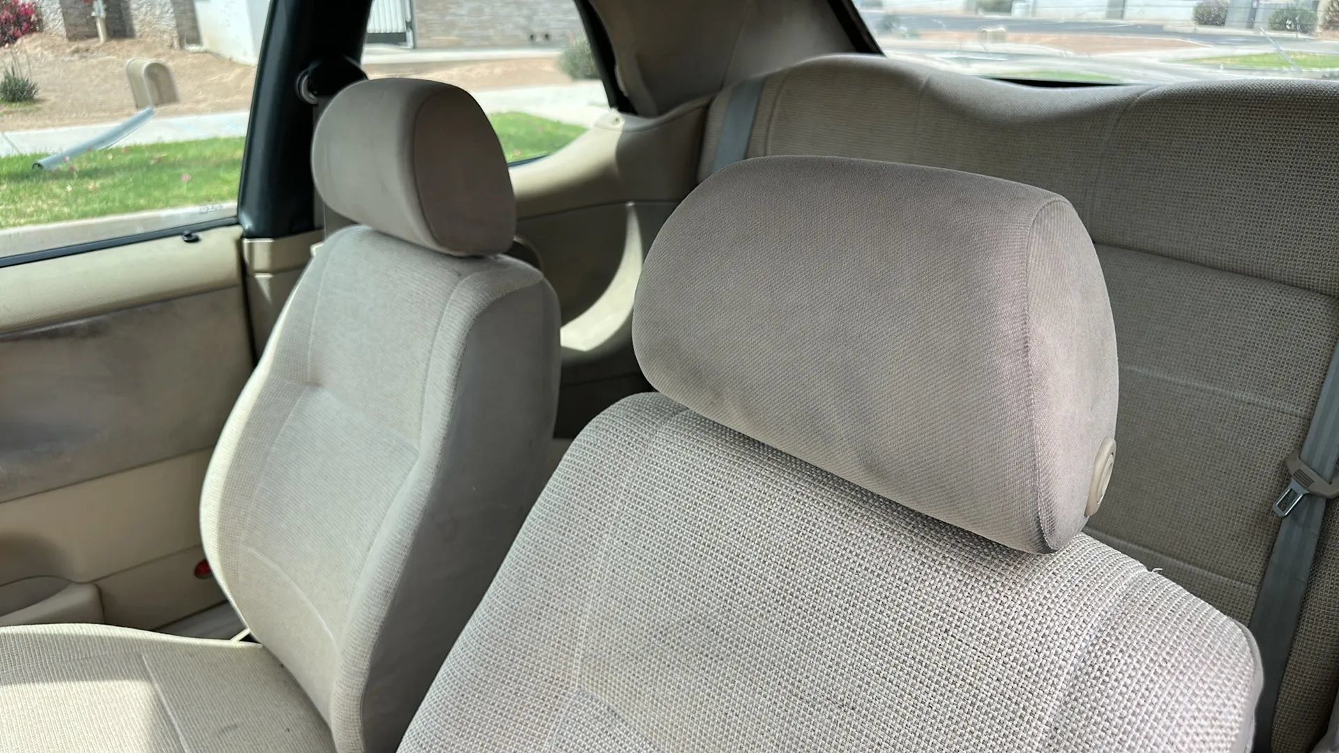Used 2002 Volkswagen Cabrio GLS FWD image 28