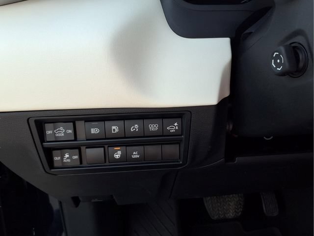 Used 2023 Toyota Tundra Capstone AWD/4WD image 31