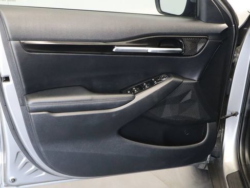 Used 2024 Kia Seltos EX FWD image 17