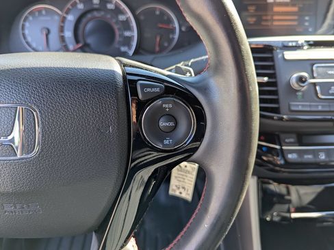 Used 2017 Honda Accord Sport Special Edition image 16