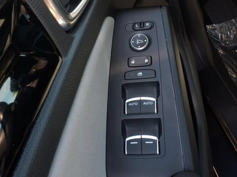 Used 2025 Honda Civic Sport image 18