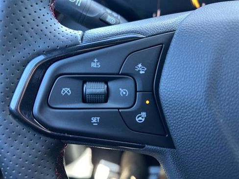 Used 2025 Chevrolet TrailBlazer RS w/ Driver Confidence Package image 43