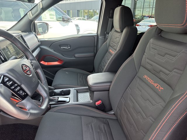 Certified 2025 Nissan Frontier PRO-4X w/ Interior Protection Package AWD/4WD image 5