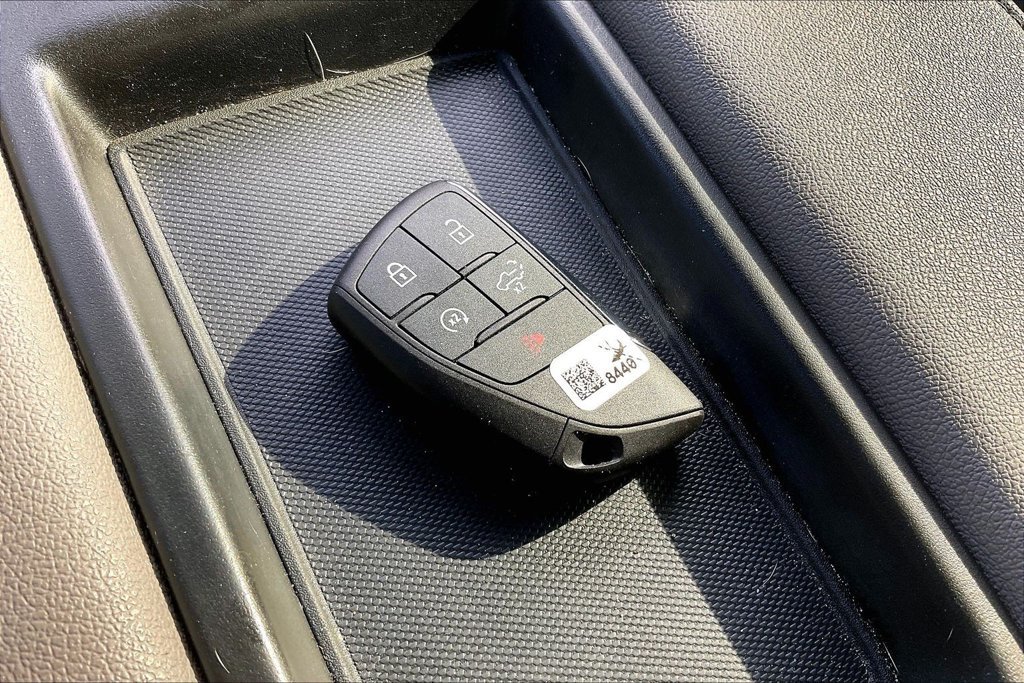 Used 2024 GMC Sierra 1500 SLT w/ X31 Off-Road Package AWD/4WD image 40