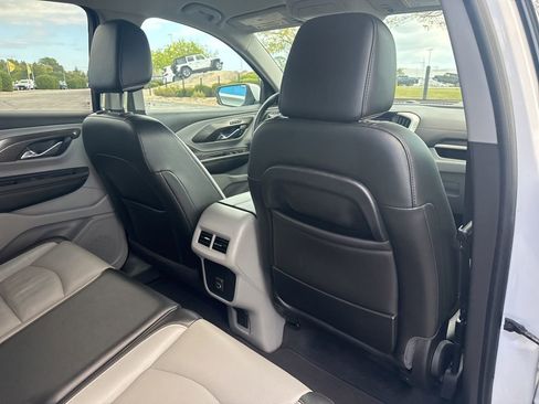 Used 2020 GMC Terrain SLT w/ Preferred Package image 19