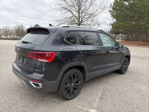 Used 2022 Volkswagen Taos SE image 6