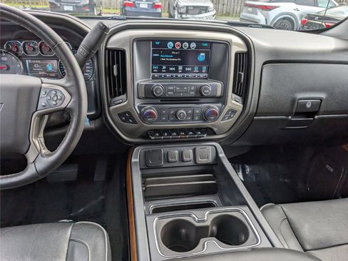 Used 2018 Chevrolet Silverado 1500 High Country w/ High Desert Package image 19