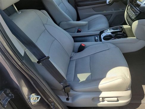 Used 2016 Honda Pilot Elite image 17