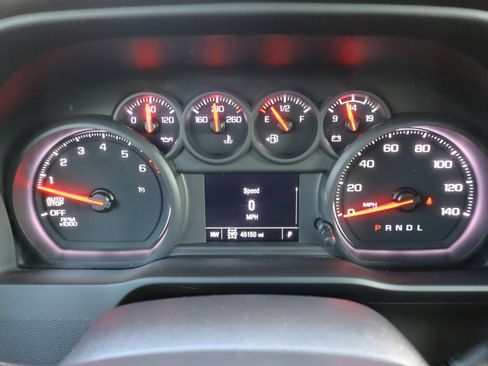 Used 2022 Chevrolet Silverado 1500 Custom Trail Boss AWD/4WD image 24