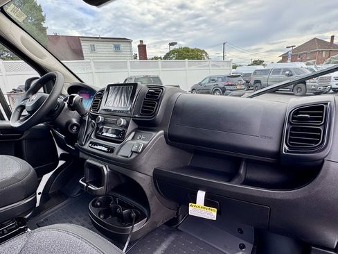 New 2025 RAM ProMaster 2500 image 18