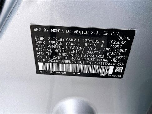 Used 2015 Honda Fit EX image 37
