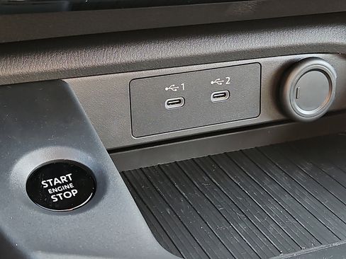 New 2026 Nissan Sentra SV image 17