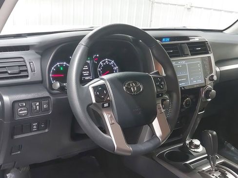 Used 2024 Toyota 4Runner SR5 image 15