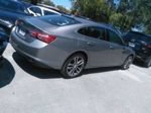 Used 2024 Chevrolet Malibu LT FWD image 3