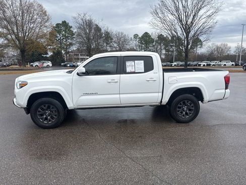 Used 2023 Toyota Tacoma SR5 image 2