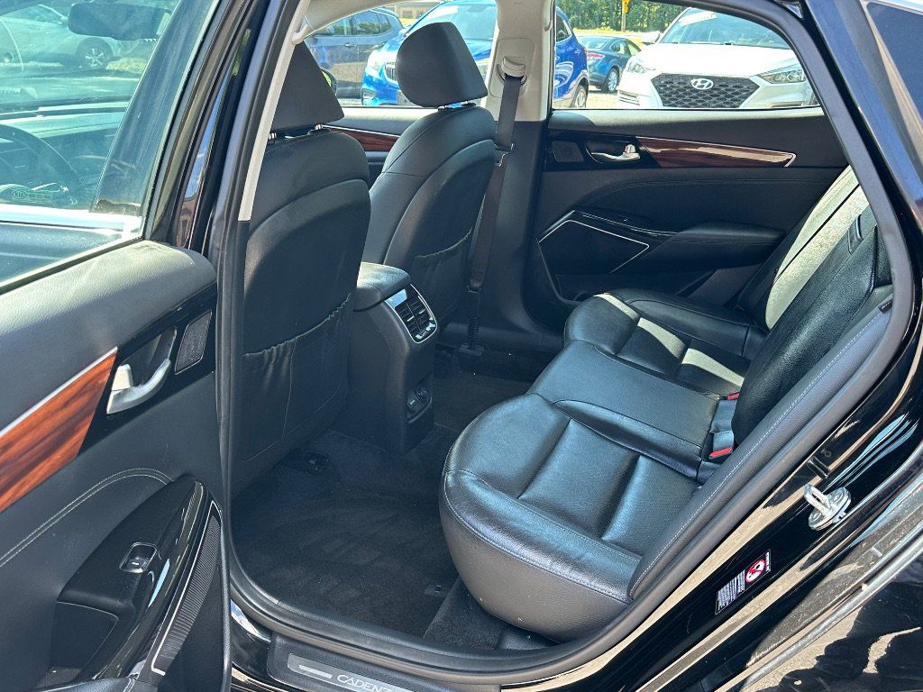 Used 2019 Kia Cadenza Premium FWD image 14